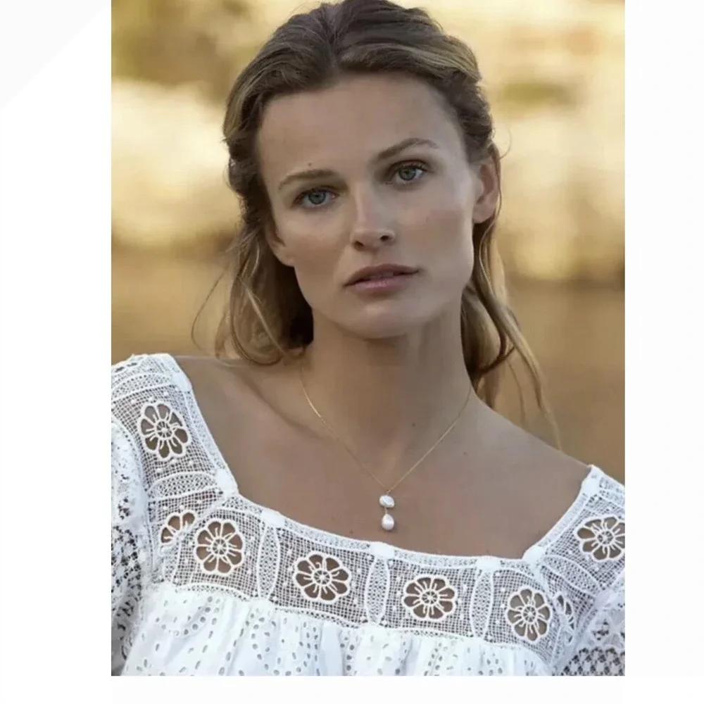Anthropologie White Eyelet Lace Embroidered Floral Puff Sleeve Forever that Girl